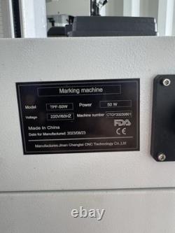 JK-60 Fiber Laser Marking / Metal Engraving Machine 300 × 300 mm Field